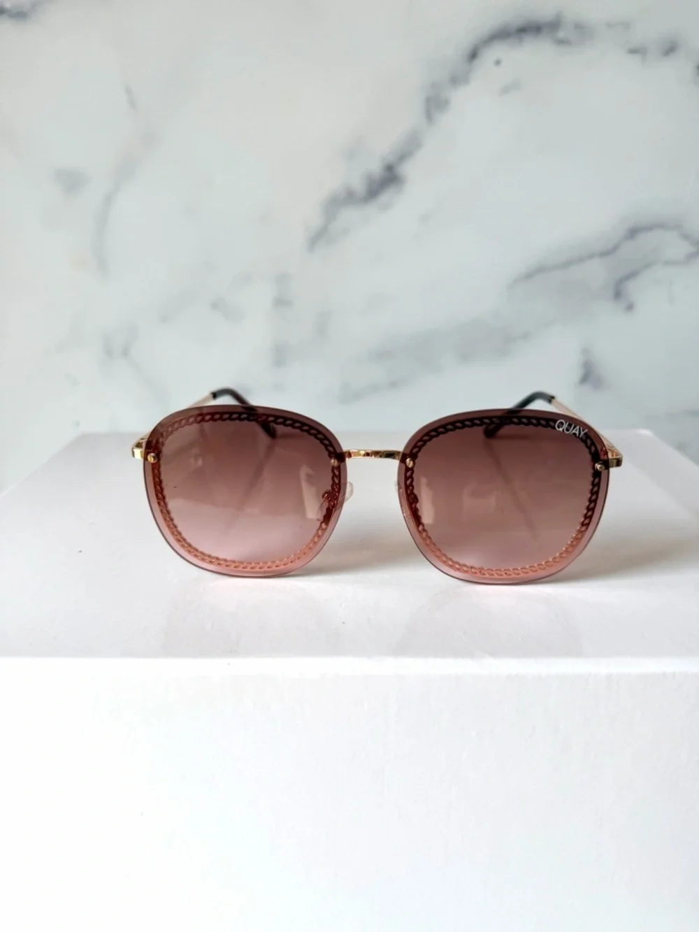 Quay Australia Jezabell Chain Sunglasses Gold Brown Rimless Round Women